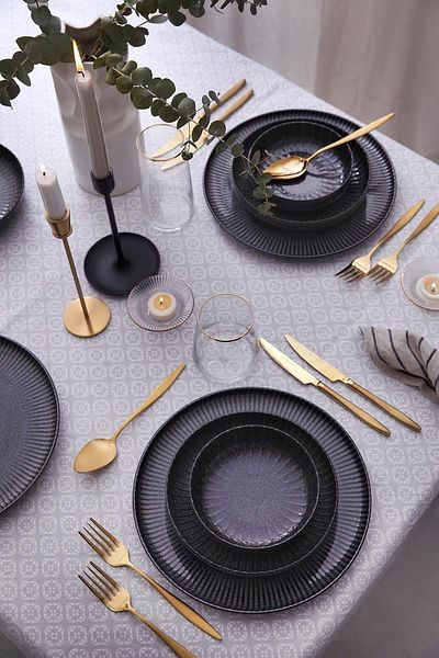 Kütahya Porselen Kütahya Porcelain Crest 18-Piece Dinner Set for 6 Anthracite, Unique Reactive Glaze