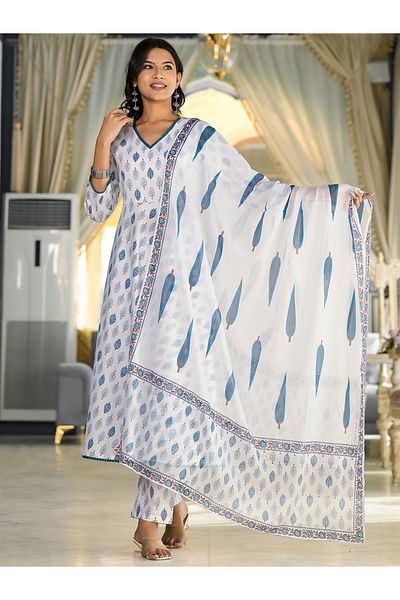 Vishudh By Styli Blue Floral Printed Cotton Kurta Set for Women