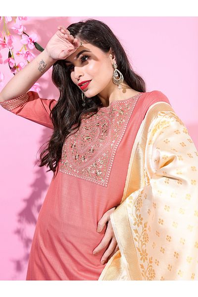 Vishudh By Styli Pink Embroidered Kurta Set with Dupatta