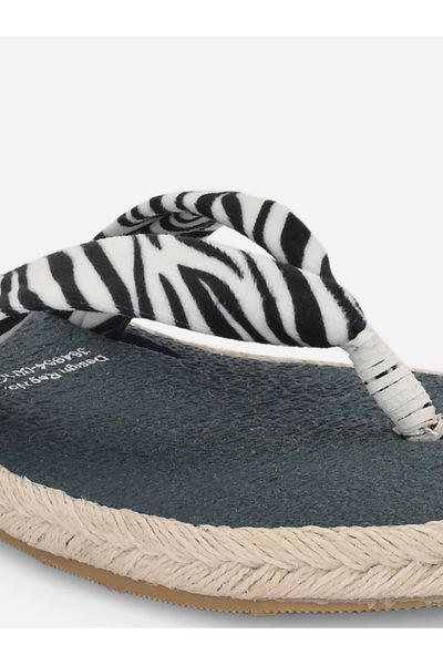 Fresh Feet By Styli Zebra Print Thong Toe Yoga Mat Slippers