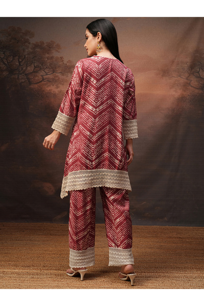 Vishudh By Styli Printed V-Neck Lace Trims Tunic with Trousers Co-Ords