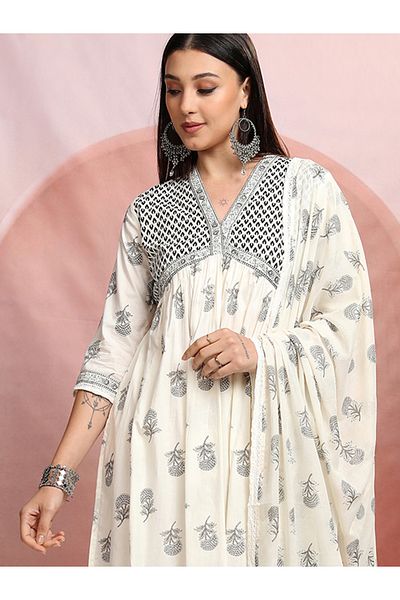 Vishudh By Styli Women Black Printed Cotton Kurta Set