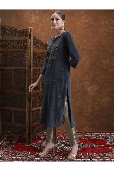 Vishudh By Styli Navy Blue Floral Embroidered Straight Kurta