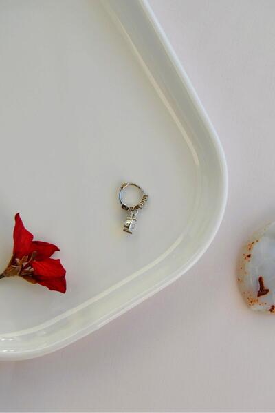 Sacce Scarves&Accessories 6 mm Taşlı Tektaş Sallantılı Tragus Piercing Forward Helix Halka Mini