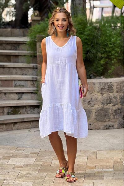 Nevin Kaya Moda Φόρεμα μουσελίνας με λευκό λουράκι