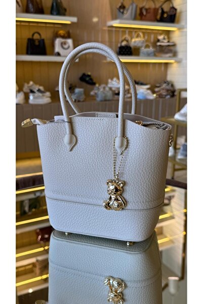 KRISTE BELL İthal Uzun Askılı Aksesuarlı Yumuşak Deri Kadın Çanta Bej