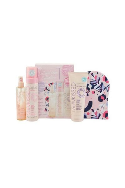 Sunkissed Σετ αυτόματου μπρονζέ, Sunkissed, Σετ δώρου Natural Glow Collection, με σπρέι αυτόματου μπρονζέ Medium