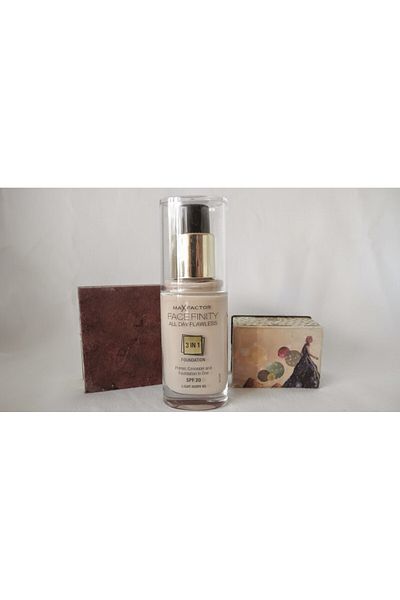 Max Factor Fond de ten Max Factor Face Finity All Day 3in1 foundation Nuanta 40 Light Ivory