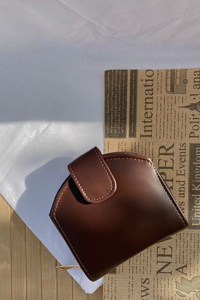 Mazel Design Oval Design Women's Wallet Accessory with Magnet Closure