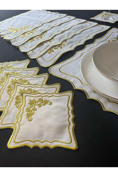 Smiling Home 12 Gold Crown Set, 6 Place Settings & 6 Presentation Napkins