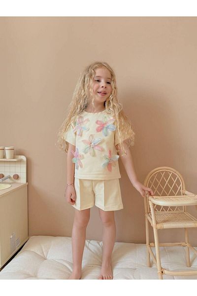 YİGİT BUTİK Yigit Butik Girl's Suit with Floral Embroidered Shorts