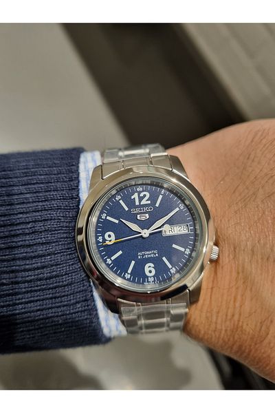 Seiko Seiko 5- Automatic Navy Blue Dial with Calendar Steel Bracelet 3 Atm Waterproof Men's Wristwatch