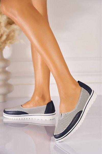 Joana Women's casual shoes in gray eco-leather Kaylani