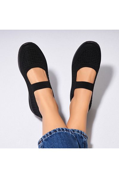 Joana Women's casual black shoes made of Lynna fabric