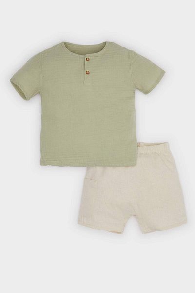 DeFacto Baby Boy 2 Piece Set Short Sleeve Muslin T-Shirt Elastic Waist Shorts E8378A525Sm