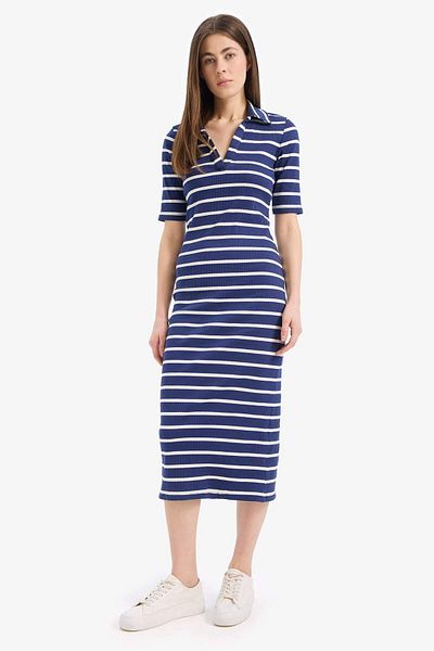 DeFacto Bodycon που αγκαλιάζει το σώμα Poloshort E2225AX25SP