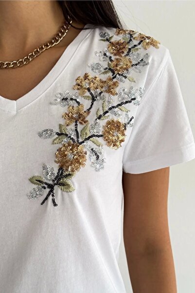 Bİ.GİYSEN Γυναικεία λευκή μπλούζα με V λαιμόκοψη και ώμους, κεντημένη με πούλιες και κισσό, από 100% βαμβάκι, πενιέ