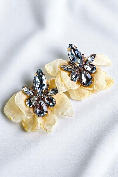 PETEK AKSESUAR Design Tulle Crystal Earrings