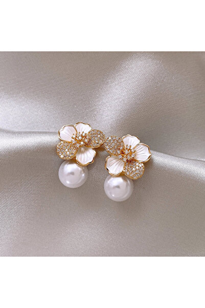 Choice أقراط متدلية من لؤلؤة الكاميليا باللون الذهبي من زاكول فاخرة مرصعة بالزركون الأبيض للنساء