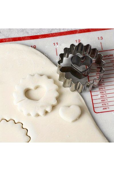 Choice 2pcs, Stainless Steel Cookie Cutters, Flower Heart Shape Candy Mold, Biscuit Molds, Cake Decorati...