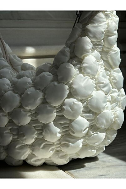 Fluffy Turkey Cluody Bag White Baguette Geantă de mână și de umăr matlasată / matlasată pentru femei Lungime: 25 Latime: 35 Mâner: 60 Cm