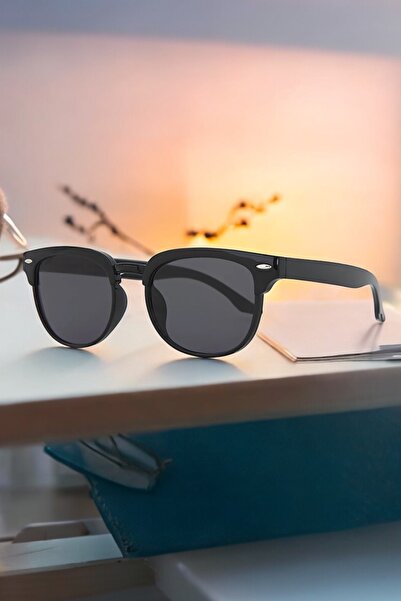 Zzla Black Oval Unisex Sunglasses