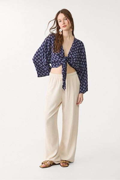 Stradivarius Flowing blouse with knot detail