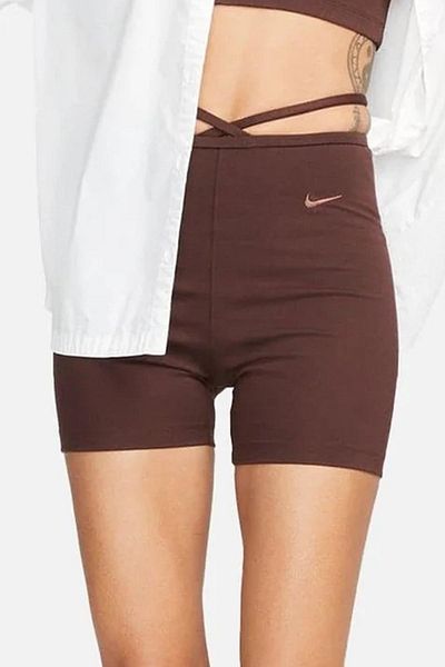 Nike Everyday Modern Women's Tights 5 inch Biker Shorts - Brown