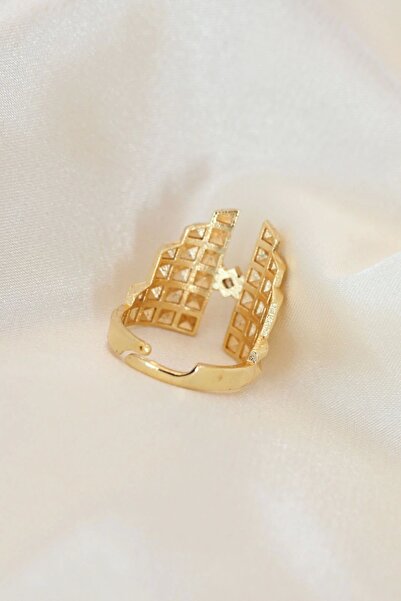Clariss Adjustable Gold Color Metal Zircon Stone Pyramid Ring