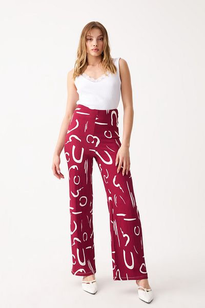Know Women's Burgundy Patterned Pipe Leg Trousers