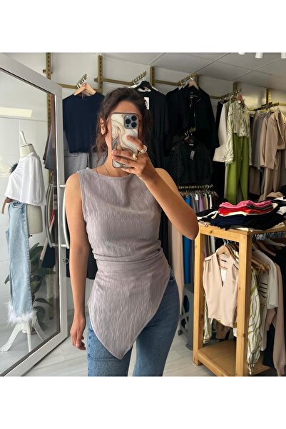 Butik Işıltılı parlak kumaş asimetrik tasarım bluz