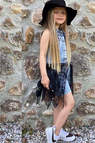 Riccotarz Bluză din bumbac pieptănat cu decolteu pentru fată, cu dantelă brodata, jachetă de jeans din tul negru, costum pantaloni scurți cu pălărie