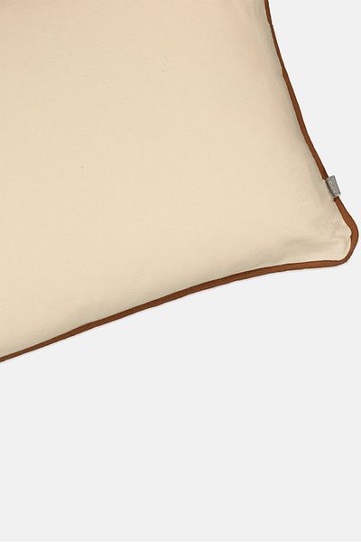Muy Mucho Piping Contrast Cushion, Off White