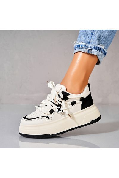 Joana Adida i dam Piele Ecologica Crem Deya