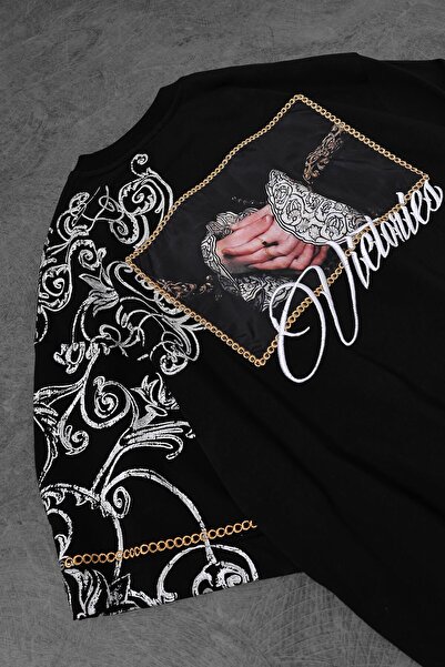 Slatra Men's Black Victories Patch Embroidered Oversize Tshirt