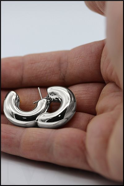 MAZEN Minimal & Light Silver Color Curved Earrings Everyday and Stylish Use