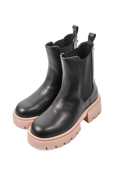 Guess GUESS CHARLOTTE women's black Chelsea boots
