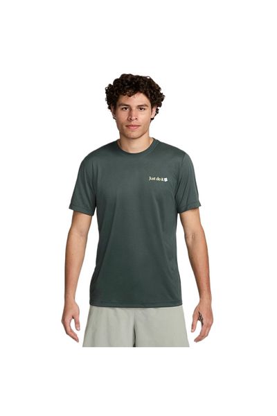 Nike men's t-shirt green