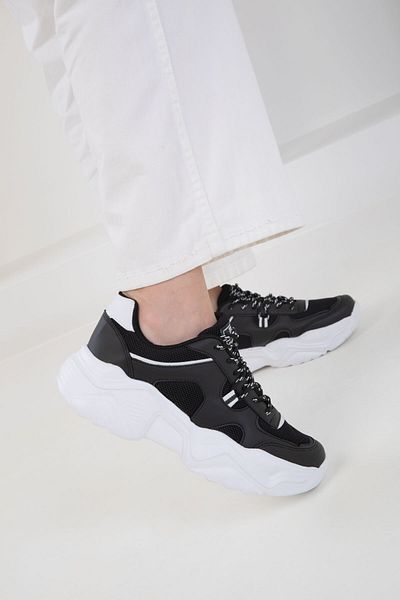 SOHO Pantofi de damă alb-negru 20574