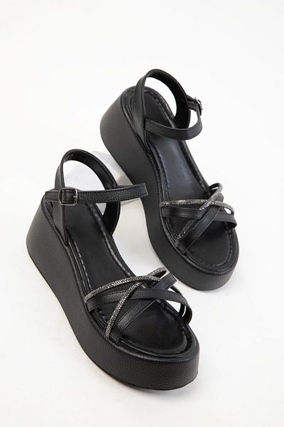 SOHO Schwarze Damenschuhe mit Keilabsatz 20569