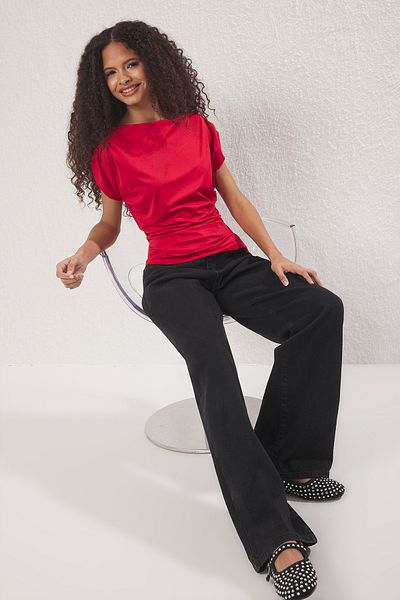 Trendyol Collection Red Draped Padded Fitted Blouse with Snap Fasteners Twoss25Bz00174