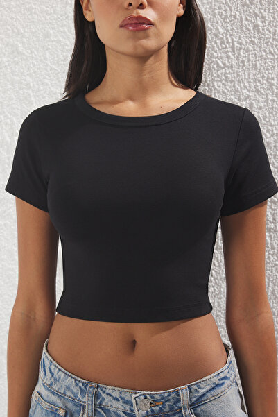 Trendyol Collection Fekete-fekete Crop 2 csomagos vékony testhezálló kötött blúz TWOSS23BZ00108