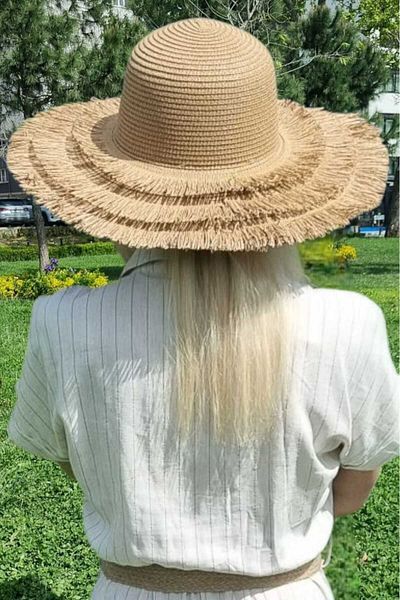 Uniquetrenders Дамска лятна плажна шапка с пискюли в бохемски стил