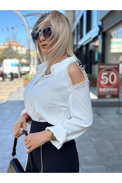 Sateen 2549 قميص مع إكسسوارات الكتف إكرو