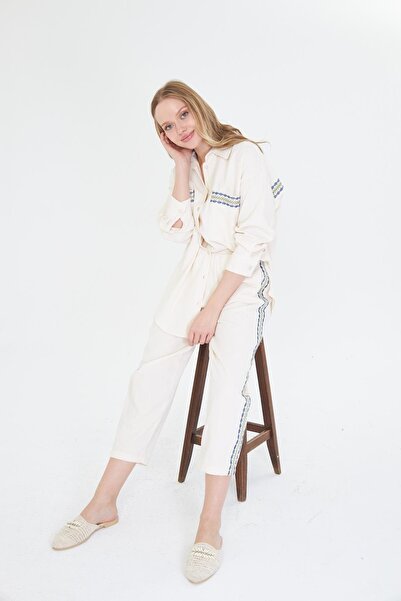 TIFFANY&TOMATO Cebi ve Arkası Nakışlı Gabardin Gömlek