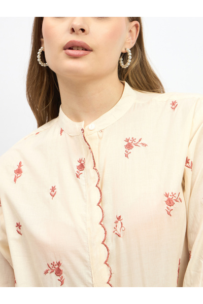 Styli Embroidered Scalloped Detail Mandarin Collar Top
