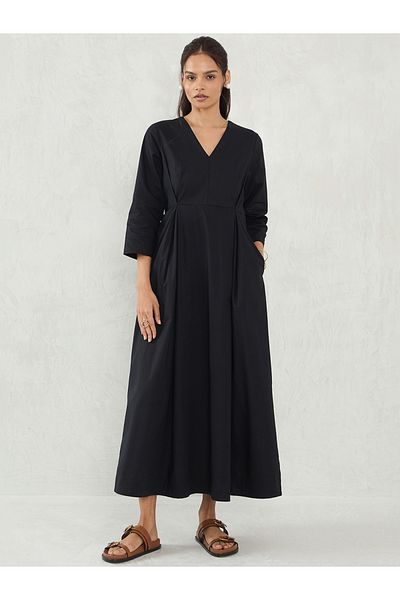 Femmella By Styli Pleated V Neck Poplin A-Line Maxi Dress