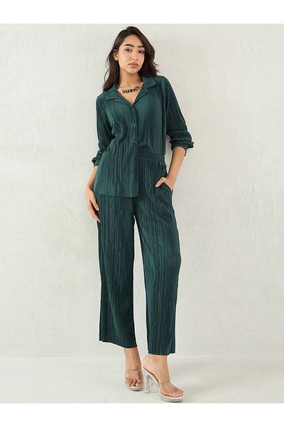 Femmella By Styli Green Pleated Notch Lapel Regular Fit Shirt