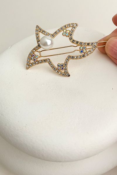 Modex 5 cm Size STarfish - Single Pearl and Jewelled Buckle