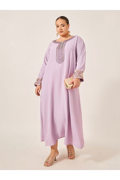 Styli Plus Size Embroidered Round Neck Jalabiya